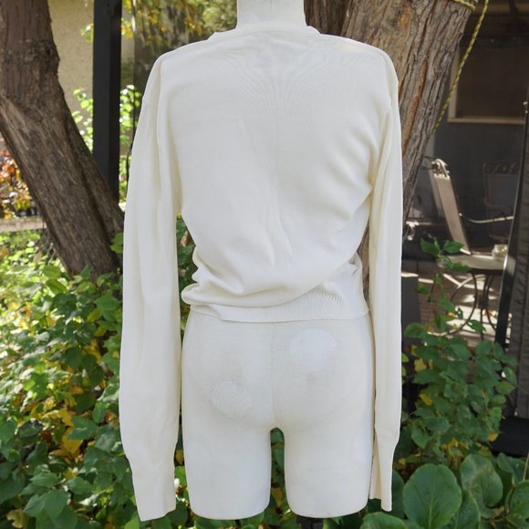 White Button-up Cardigan - Picture 2 of 4